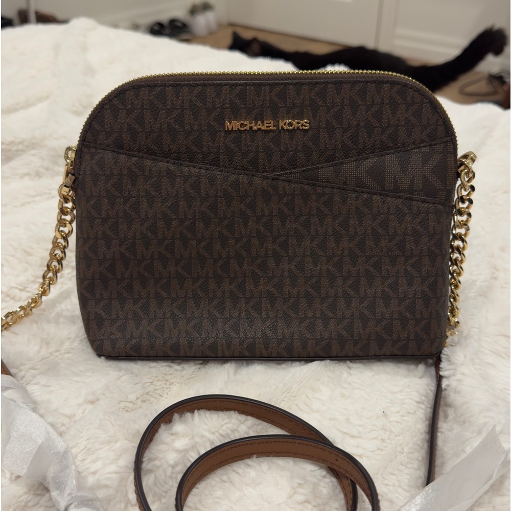 Micheal Kors purse